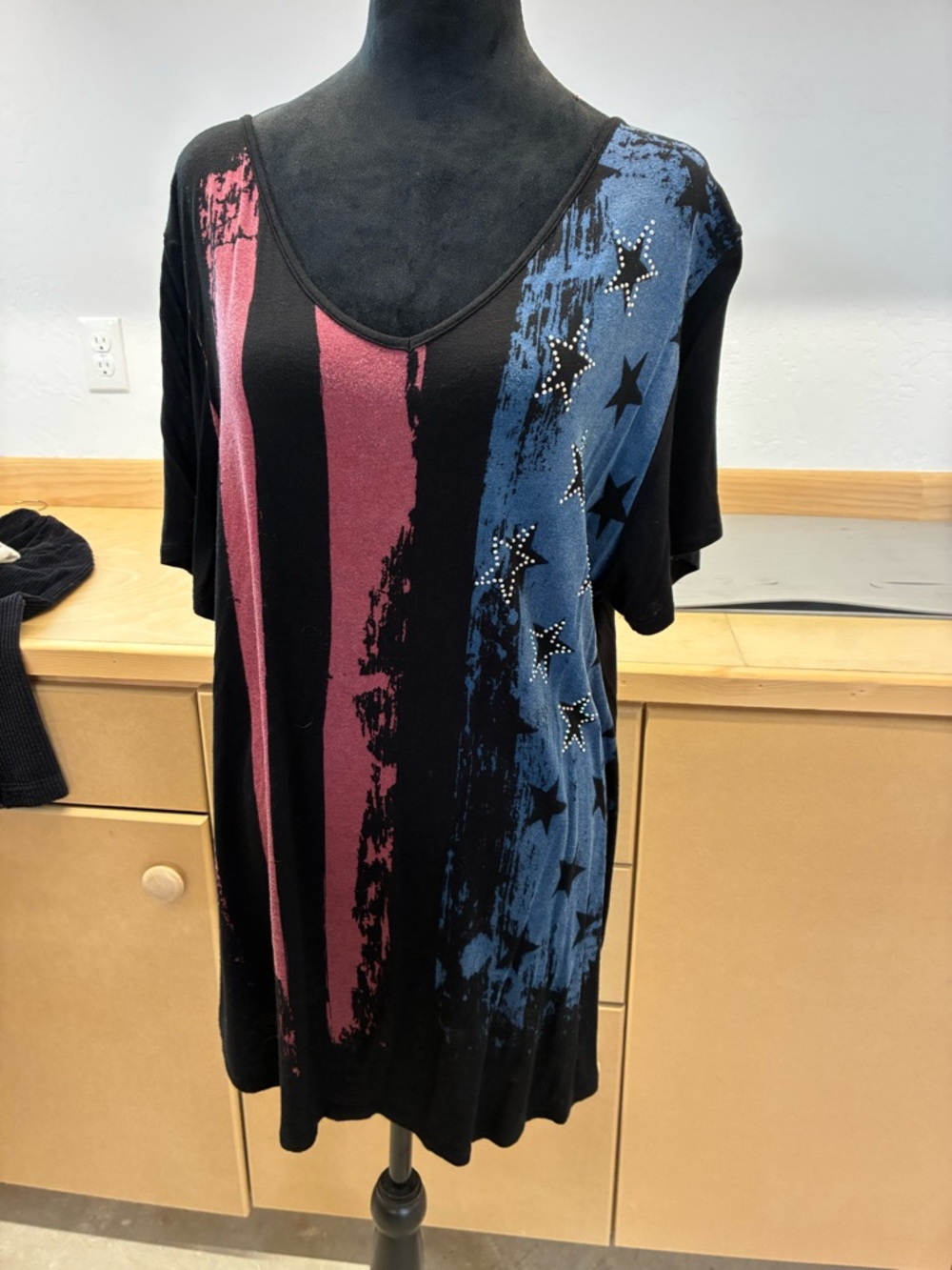 V-Neck Short Sleeve Tee in Black with Pink and Blue Panels